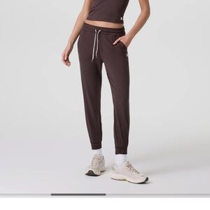 Vuori women’s daily performance jogger S